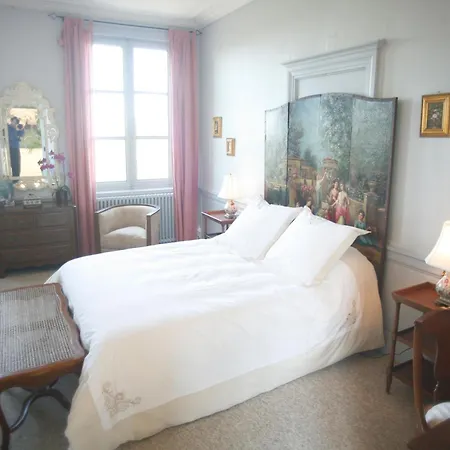 D'hotes Autour De La Rose Bed & Breakfast 4*