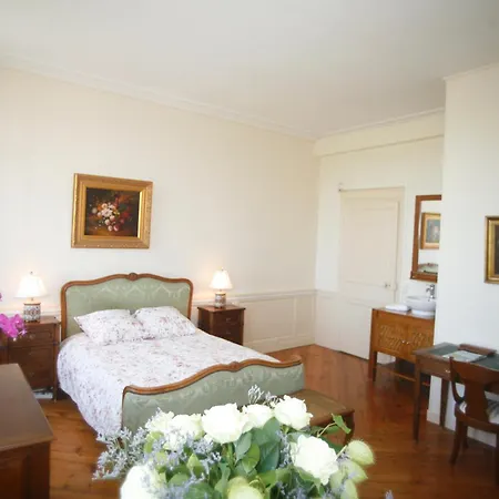 D'hotes Autour De La Rose 4*