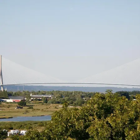 D'hotes Autour De La Rose Bed & Breakfast