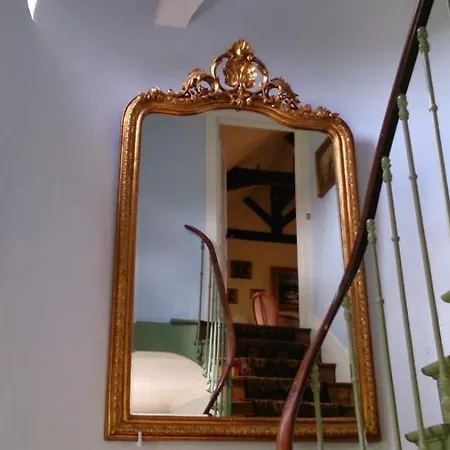 Bed & Breakfast D'hotes Autour De La Rose 4*